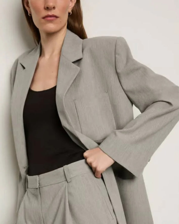 The Today Show 2025 Annie Murphy Blazer