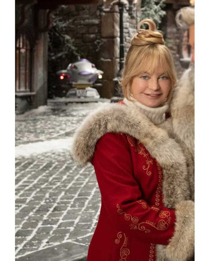 The Christmas Chronicles 2 Goldie Hawn Coat