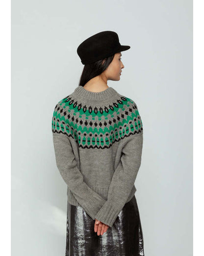 The Four Seasons 2025 Tina Fey Grey & Green Fair Isle Sweater